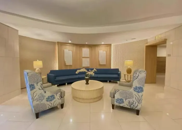 Apartment Moa With Balcony Pool View 2 Beds *